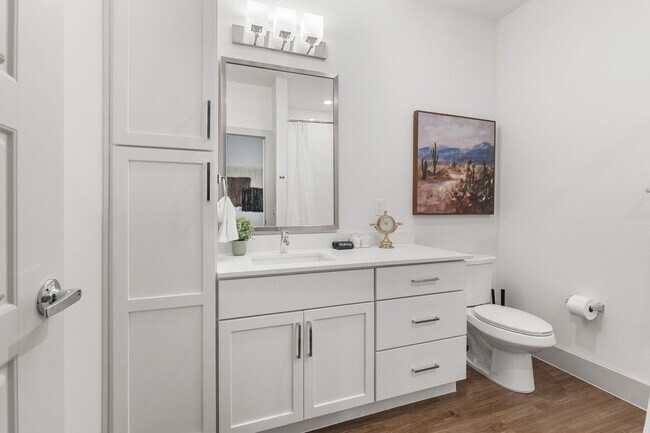 Building Photo - 10820 S I-35 Frontage Rd