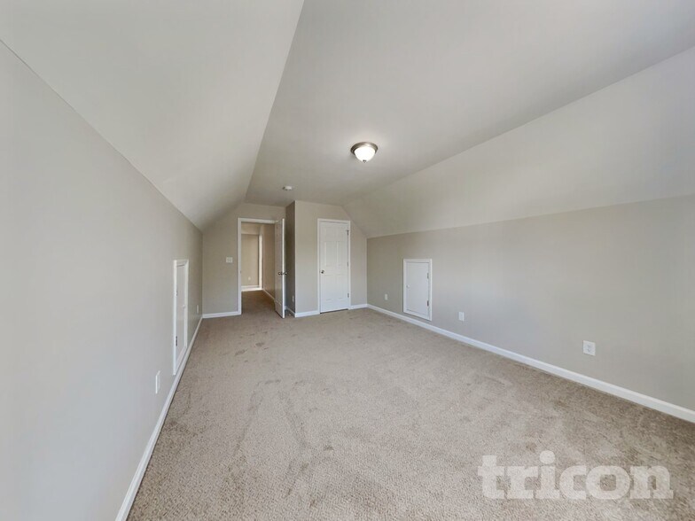 Building Photo - 308 Collinsworth Dr