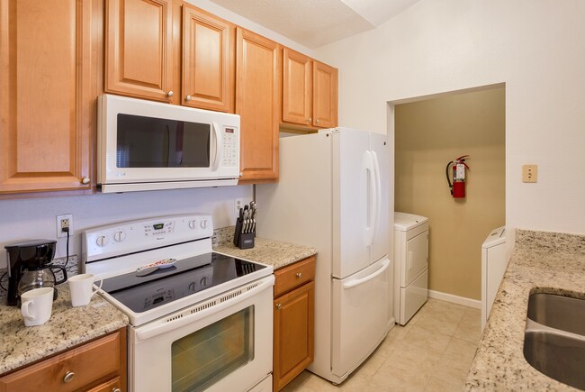 Kitchen - 10764 70th Ave