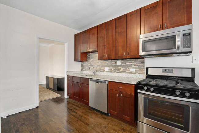 Building Photo - 3617 N Sawyer Ave