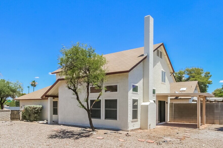 Building Photo - 1755 E Javelina Ave