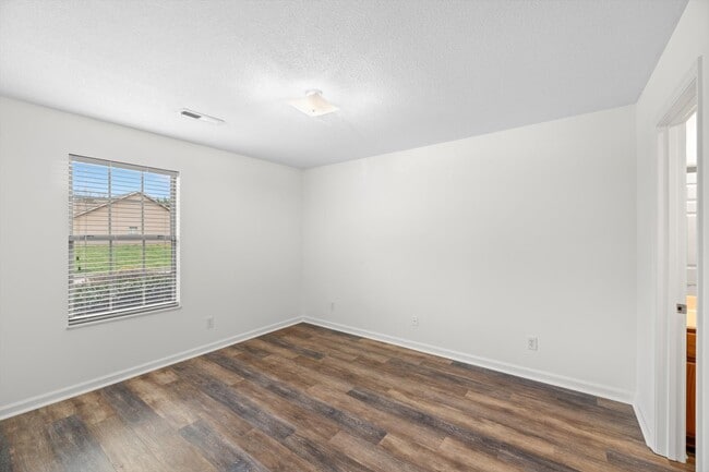 Building Photo - 5034 Cates Bend Way