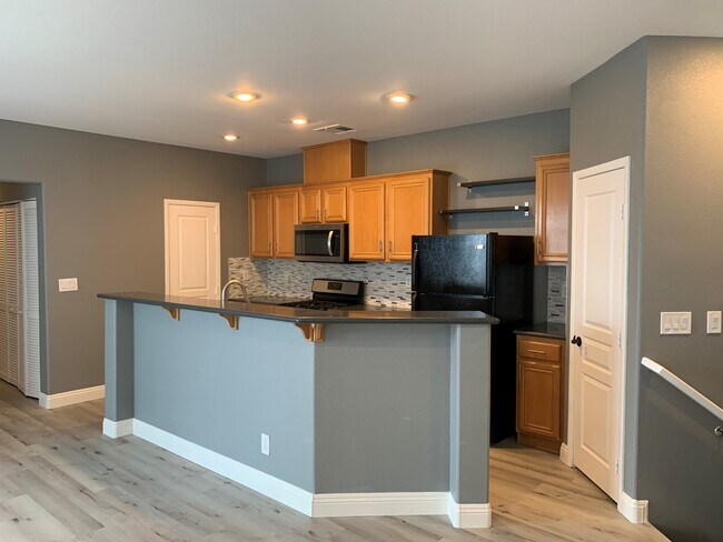 Building Photo - 6255 W Arby Ave