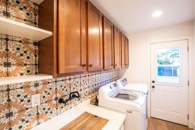 Building Photo - 32052 Via Alicia