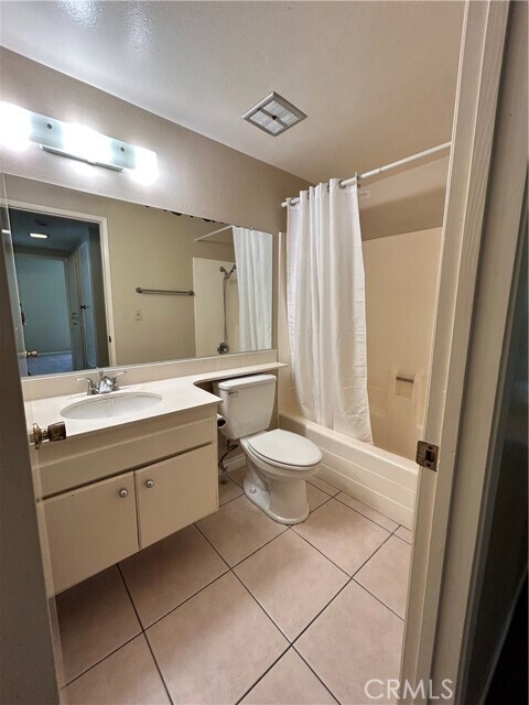 Building Photo - 15 Wintergreen