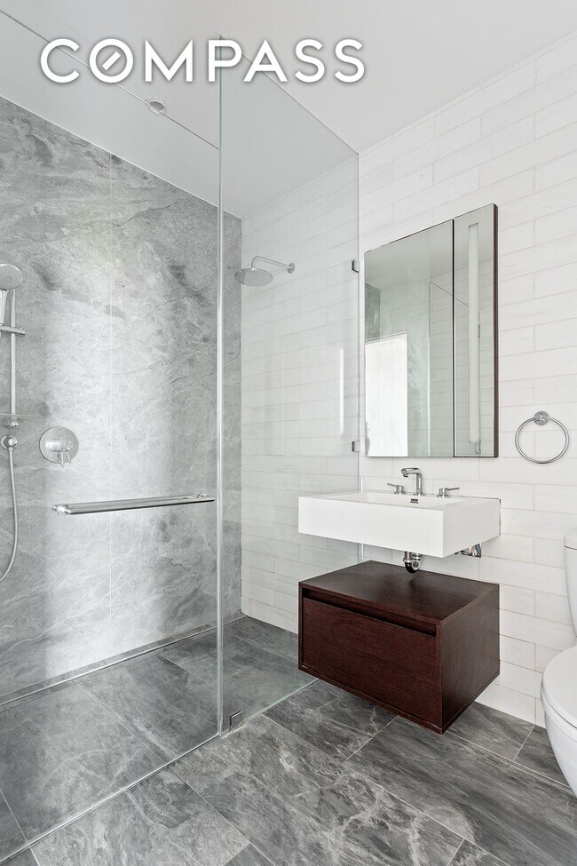 Building Photo - 287 E Houston St