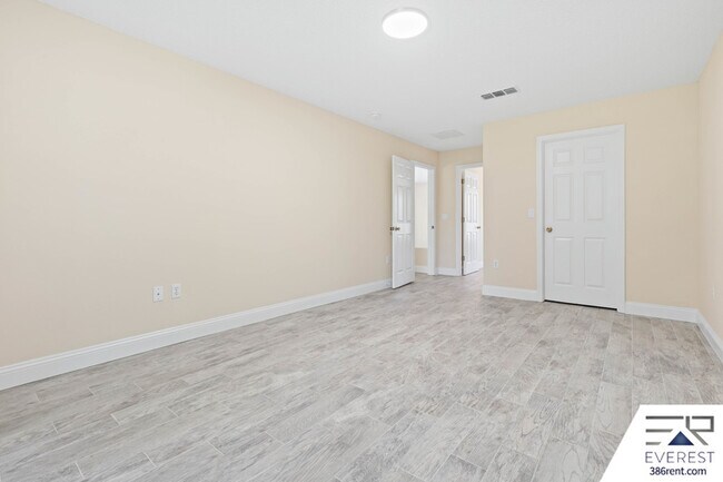 Building Photo - 96 Whispering Pine Dr