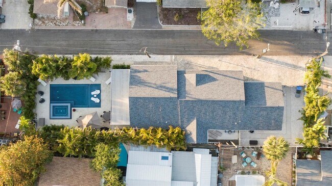 Building Photo - 135 93rd Ave