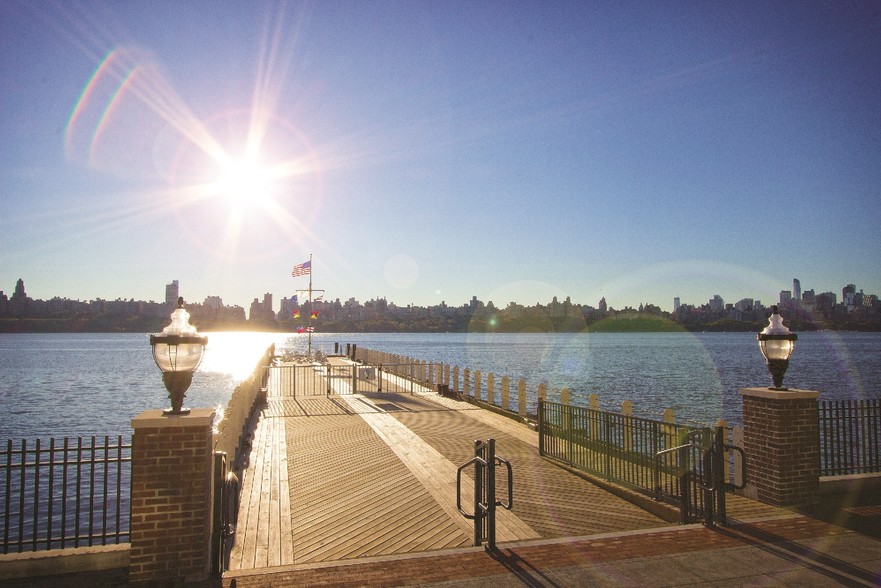 Primary Photo - The View At Edgewater Harbor