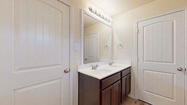 Building Photo - Minutes from Fort Hood charming 4 bedroom ...