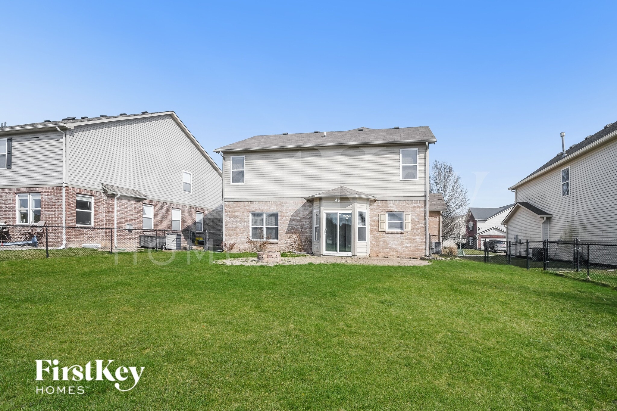 Building Photo - 8728 N Springview Dr