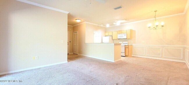 Building Photo - 285 Old Village Center Cir