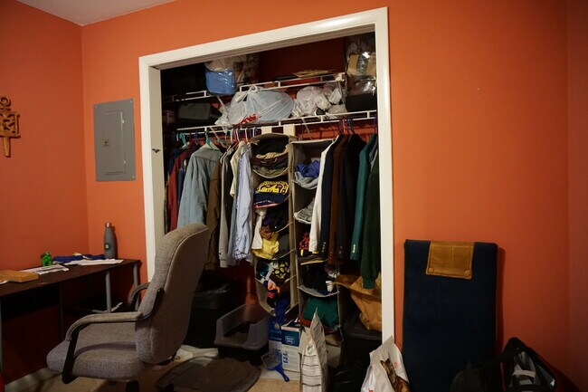 Building Photo - 505 Sunridge Dr