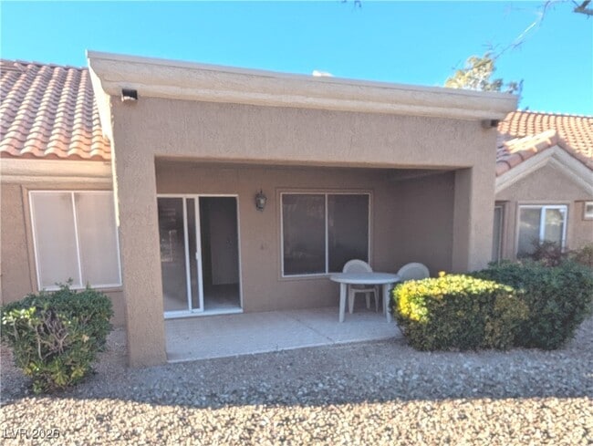 Building Photo - 2756 Showcase Dr