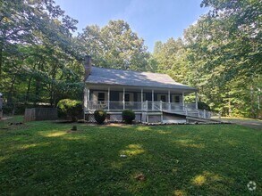Building Photo - 4 bedroom home on cul-de-sac