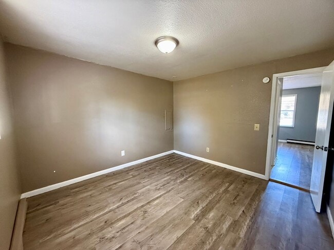 Building Photo - 2 Bedrooms, 1 Bathroom Home in Paragould A...