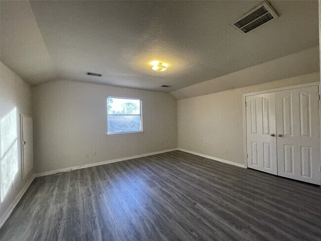 Building Photo - 16706 Stapley Dr