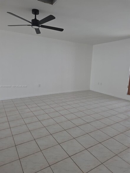 Building Photo - 8404 SW 102nd Pl
