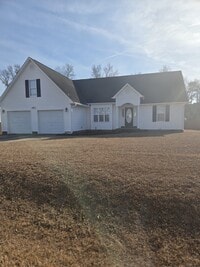 Building Photo - 76 Shelby St