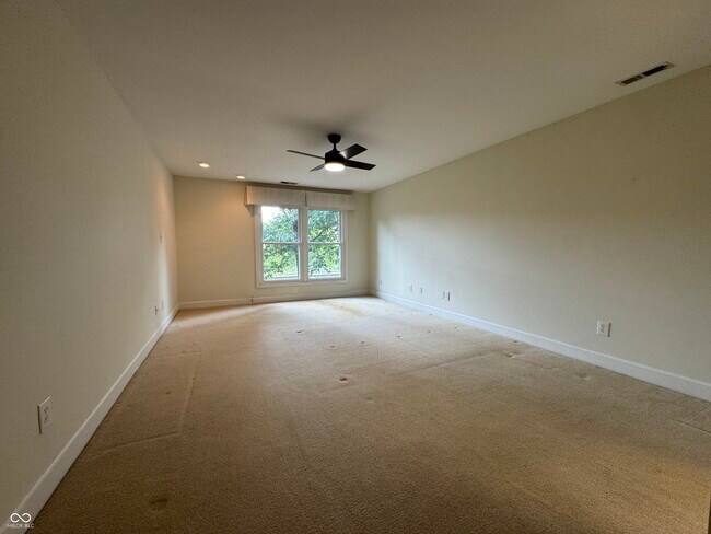 Building Photo - 8690 Jaffa Ct W Dr