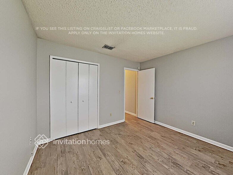 Building Photo - 7469 Sweet Rose Ln