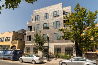 Building Photo - 2042 W Irving Park Rd