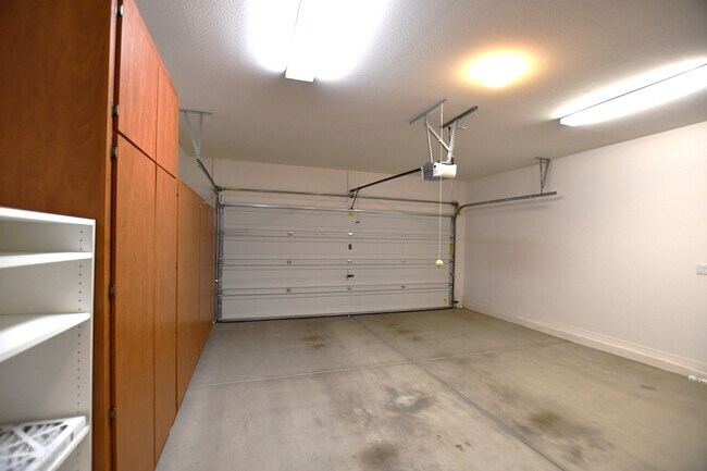 Building Photo - 3106 E Patrick St
