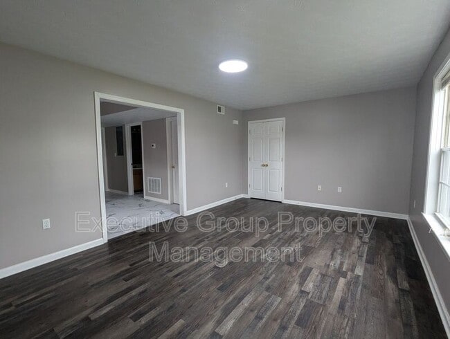 Building Photo - 103 Kenilworth Ct