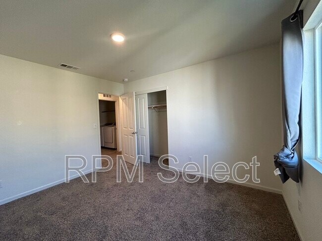 Building Photo - 4424 Ibiza Island Way