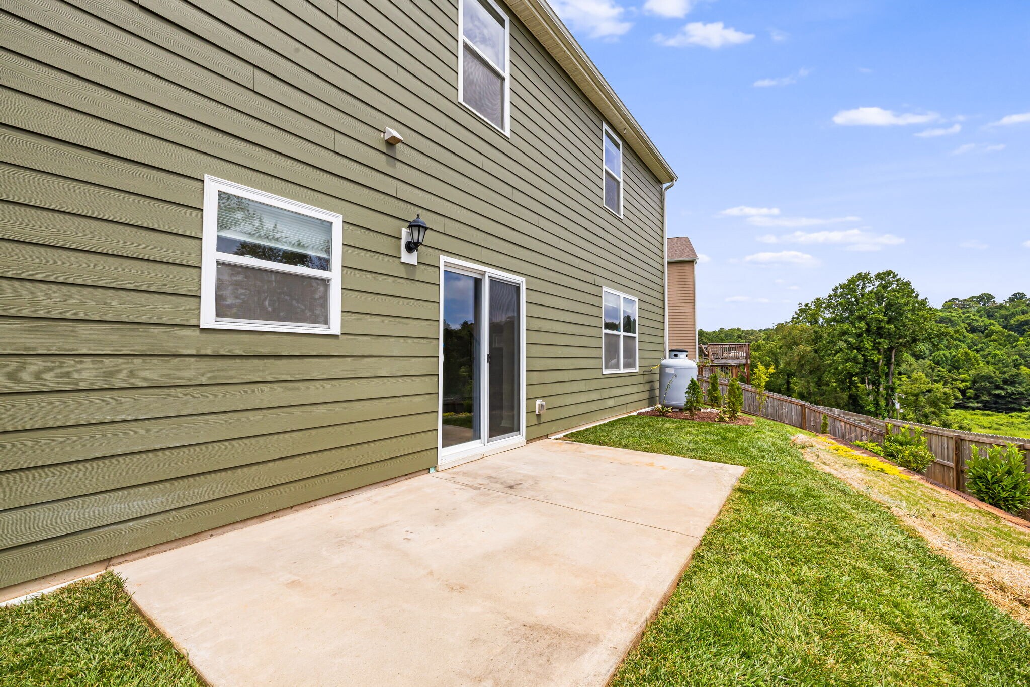 Building Photo - 206 Marathon Ln