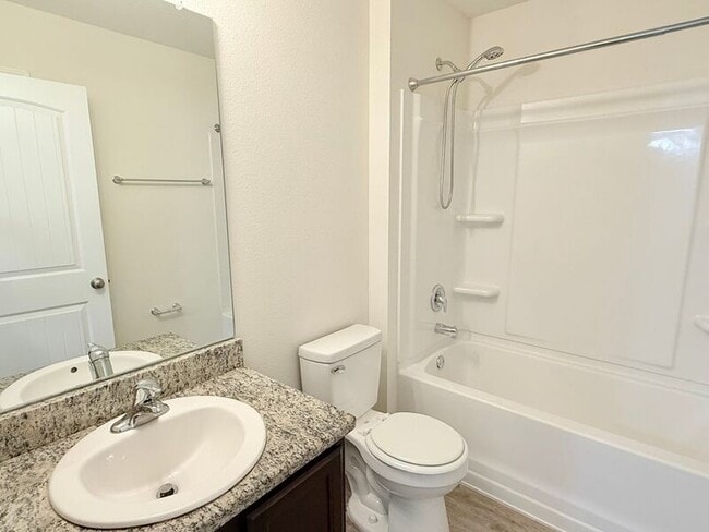 Building Photo - 3492 Quail Dr