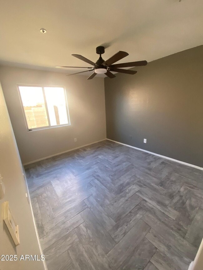 Building Photo - 9484 E Hillery Way