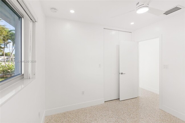 Building Photo - 6030 SW 109th Ct