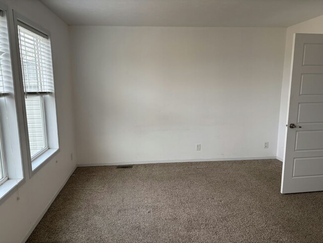 Building Photo - 25764 Merion Dr