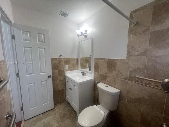Building Photo - 26121 SW 130th Ave