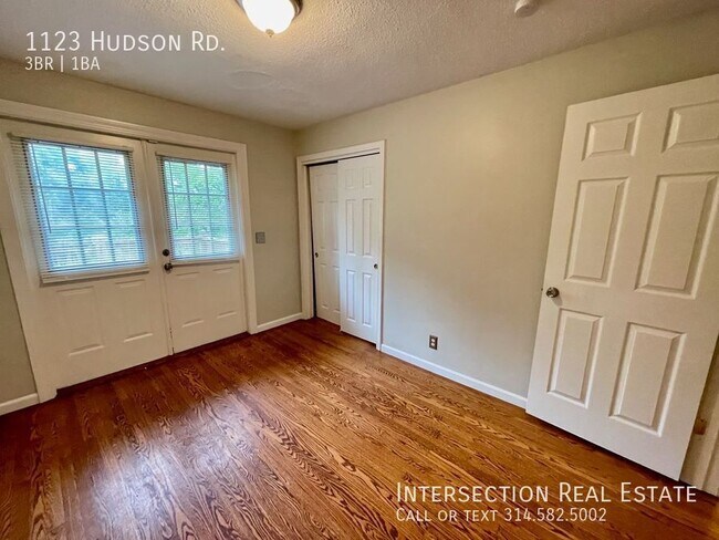 Building Photo - 1123 Hudson Rd