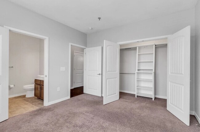 Building Photo - 1118 Litton Ave