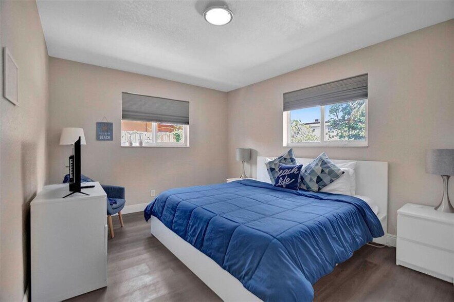 Building Photo - 1773 SW 28th Way