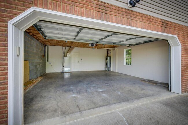 Building Photo - 1125 Faye St