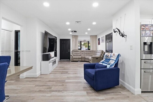 Building Photo - 7551 Polk St