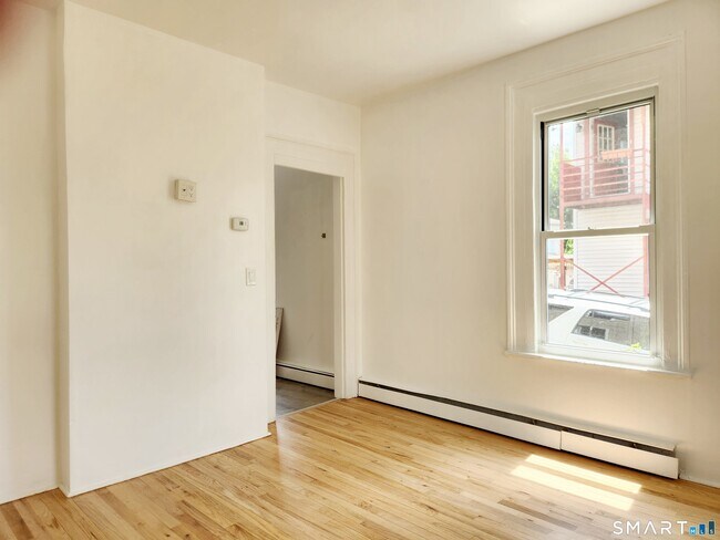 Building Photo - 200 Harral Ave