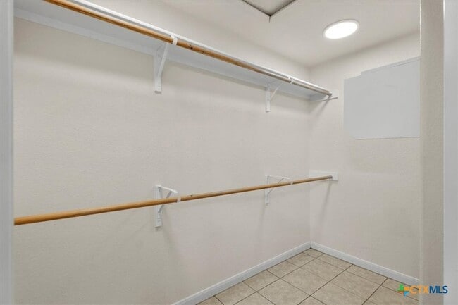 Building Photo - 119 Weatherby Dr