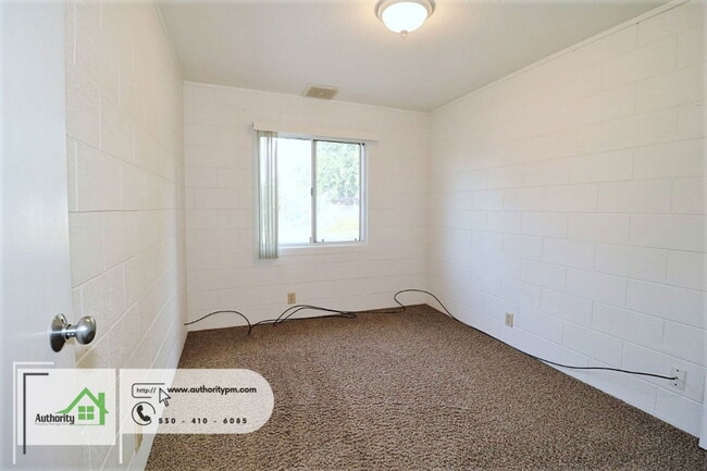 Building Photo - 6153 Verde Vale Ct
