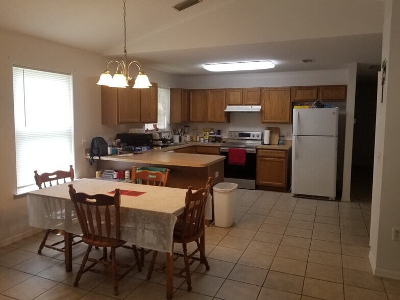 Kitchen - 1210 Four Mile Rd