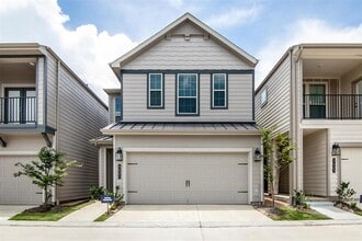 Building Photo - 3421 Avondale Vw Dr