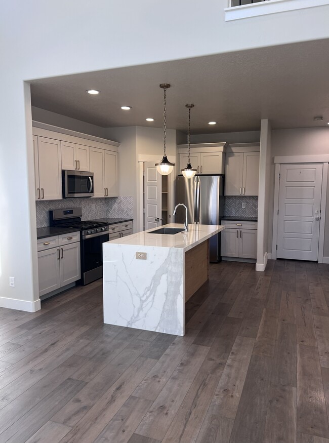 Building Photo - 1359 North St