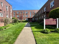 Building Photo - 275 Maple Ave