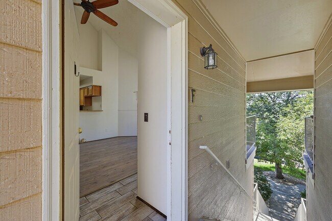 Building Photo - 4763 White Rock Cir