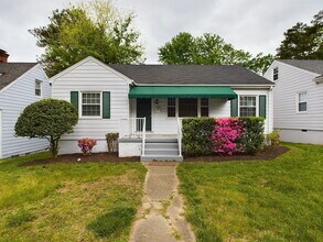 Building Photo - "Charming 3-Bed Richmond Retreat on Three Chopt Rd!"