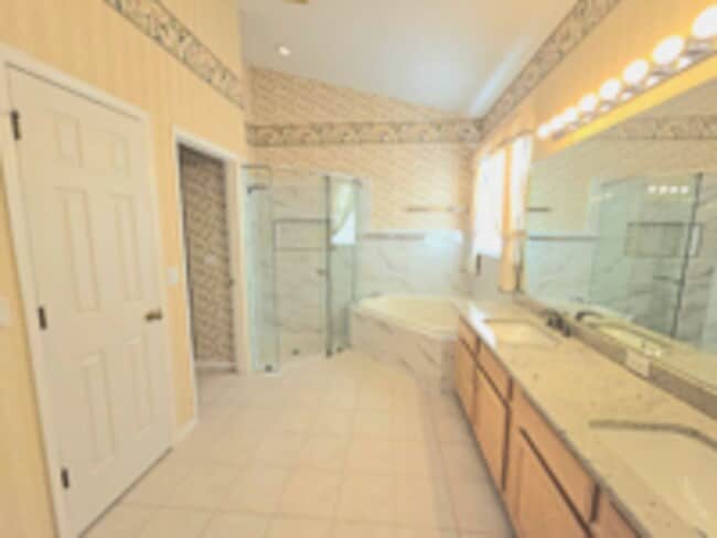 Building Photo - 691 Lakeworth Cir